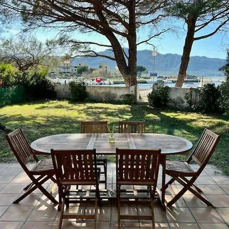 Semesterbostad Maison Chaleureuse En Plein Coeur Du Centre Saint-Florent (Corsica)