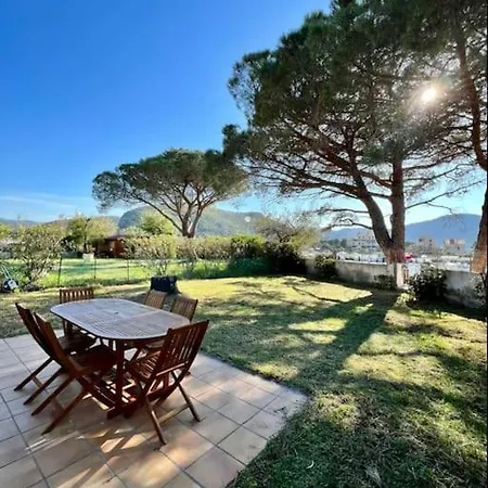 Maison Chaleureuse En Plein Coeur Du Centre Saint-Florent (Corsica)