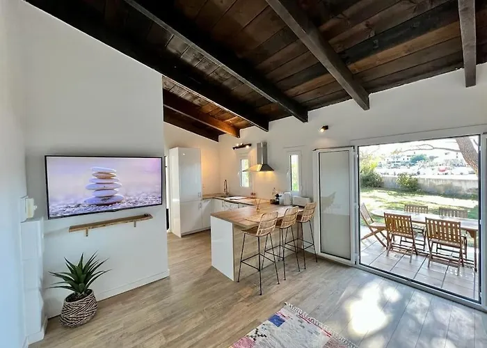 Maison Chaleureuse En Plein Coeur Du Centre Saint-Florent (Corsica)